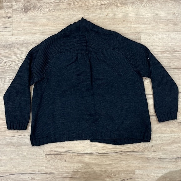 Club Monaco Sweater Vtg Cropped Black Medium NWT - Picture 4 of 9